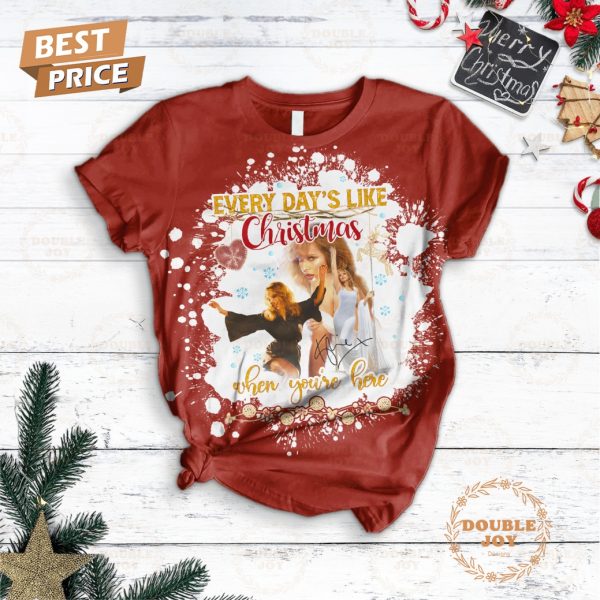 Kylie Minogue Every Day’s Like Christmas When You’re Here Fleece Pajamas Set