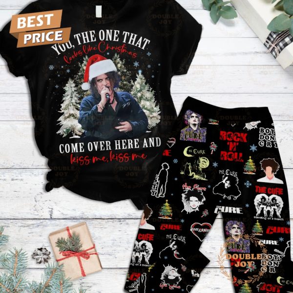 The Cure Robert Smith You, The One That Look Like Christmas Come Over Here And Kiss Me, Kiss Me Fleece Pajamas Set