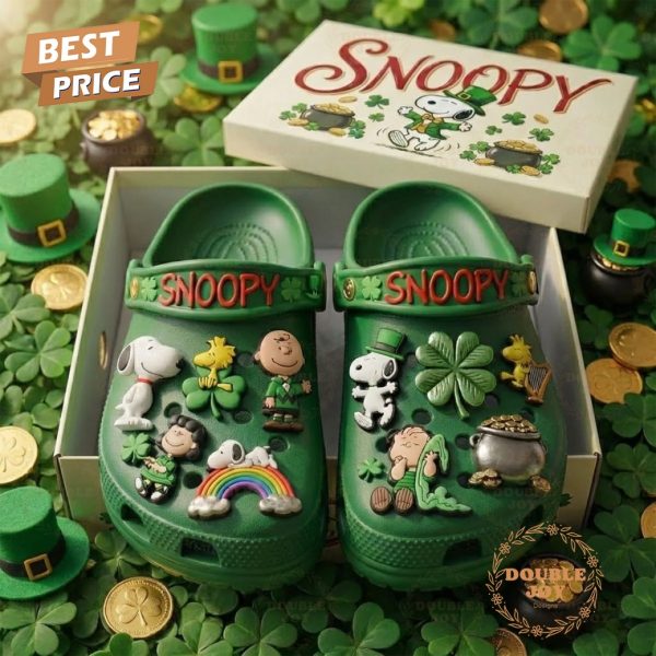 Snoopy Patrick’s Day Clogs – Green