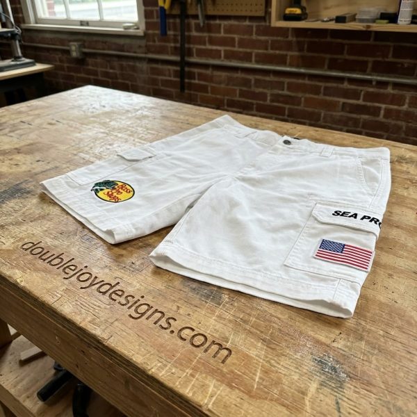 Sea Pro Boats American Flag Fishing Men’s White Drawstring Cargo Shorts
